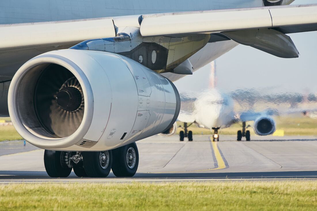 plane engine on runway