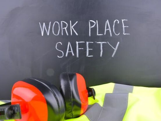 Hearing protection with workplace safety message